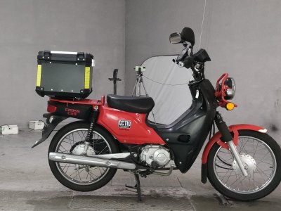 Honda CC110 CROSSCUB 2016
