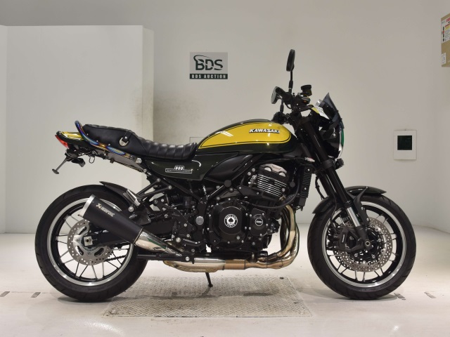 Kawasaki Z900RS 2023