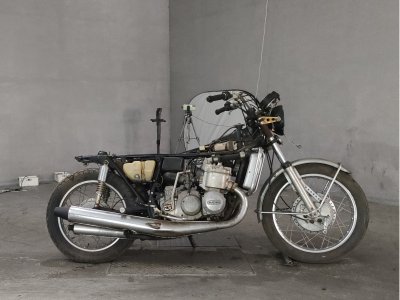 Suzuki GT750