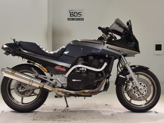 Kawasaki GPZ900R 1991