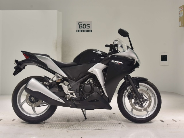 Honda CBR250R 2011