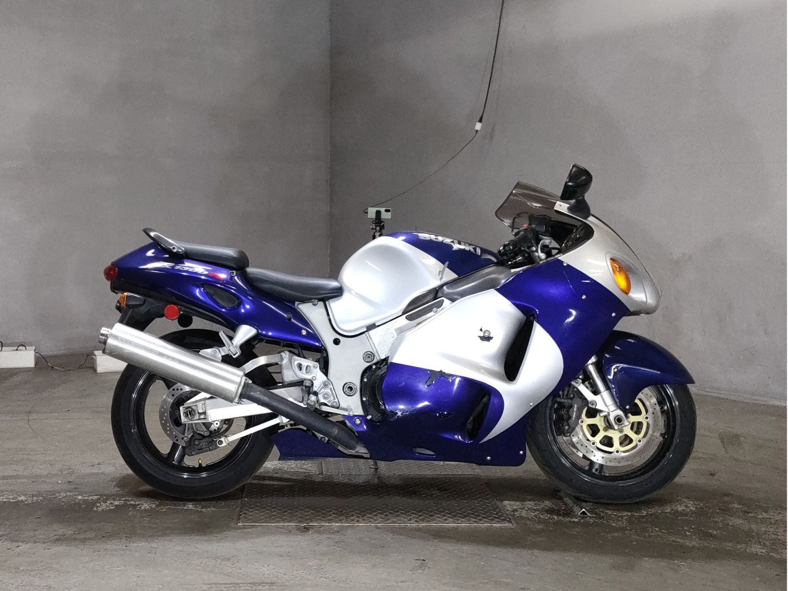 Suzuki GSX1300R HAYABUSA 2002