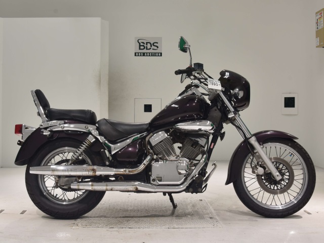 Suzuki INTRUDER 250LC 2000