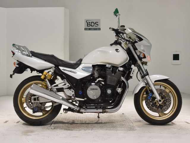 Yamaha XJR1300 2002