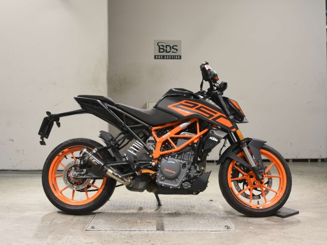 KTM 250 DUKE 2022