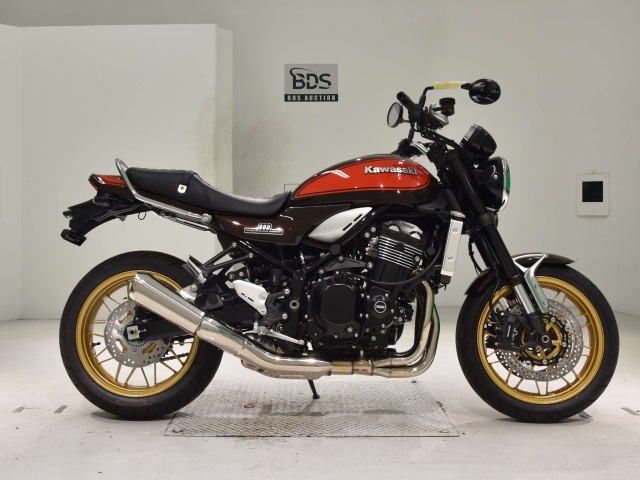 Kawasaki Z900RS 2022