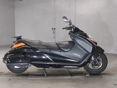 Suzuki GEMMA250