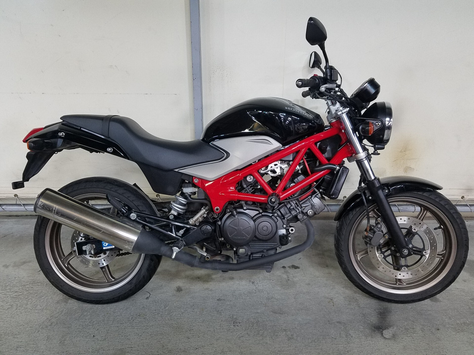 Honda VTR250 2015