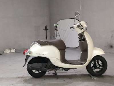 Honda GIORNO 2011