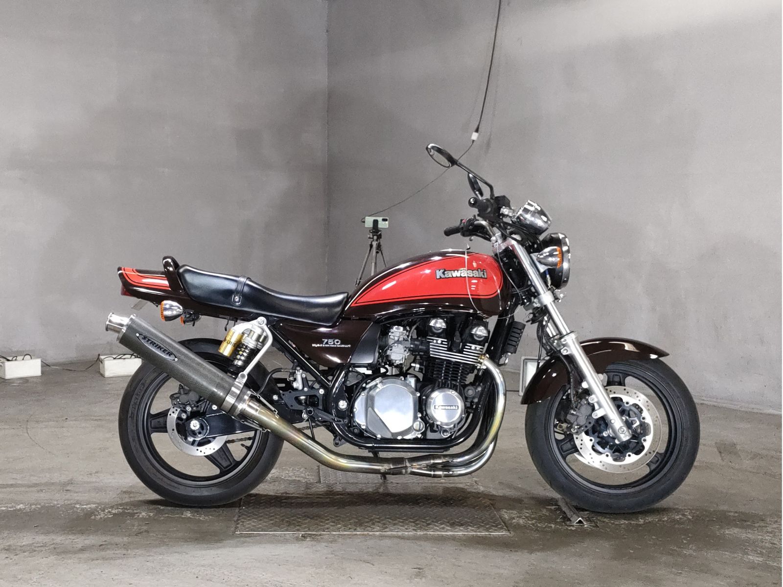 Kawasaki ZEPHYR750 2007