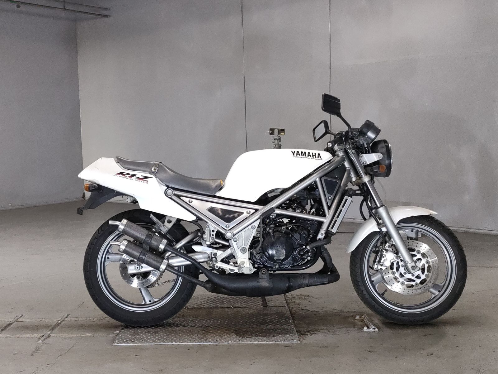 Yamaha R1-Z 1990