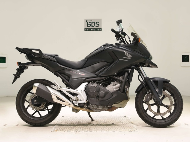 Honda NC750X 2016