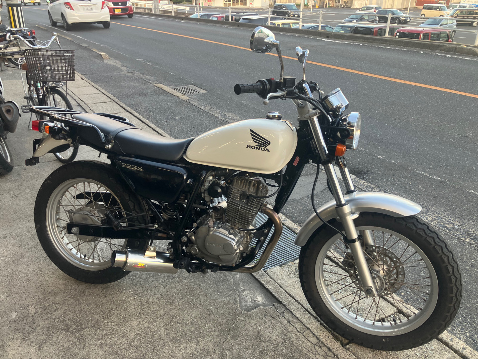 Honda CB223S 2008