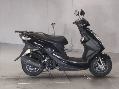 Suzuki SWISH