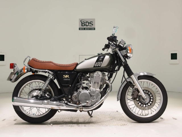 Yamaha SR400 2016