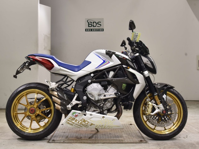 MV Agusta BRUTALE 800 2013