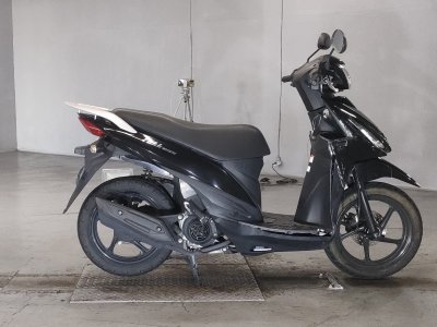 Suzuki ADDRESS V110