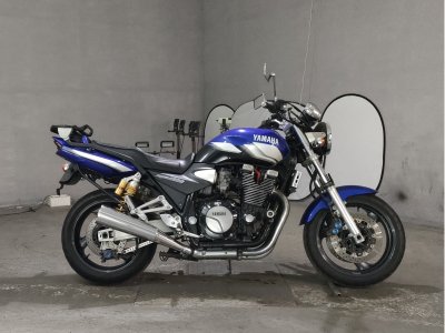 Yamaha XJR1300 2002