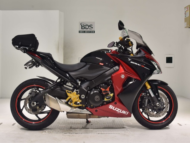 Suzuki GSX-S1000F 2016