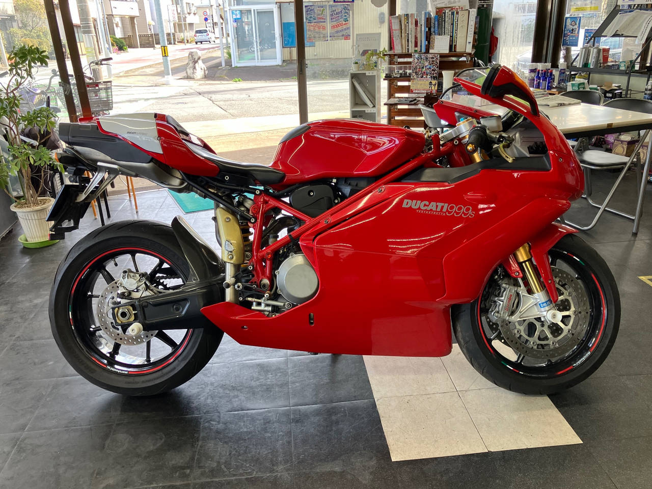 Ducati 999 2006