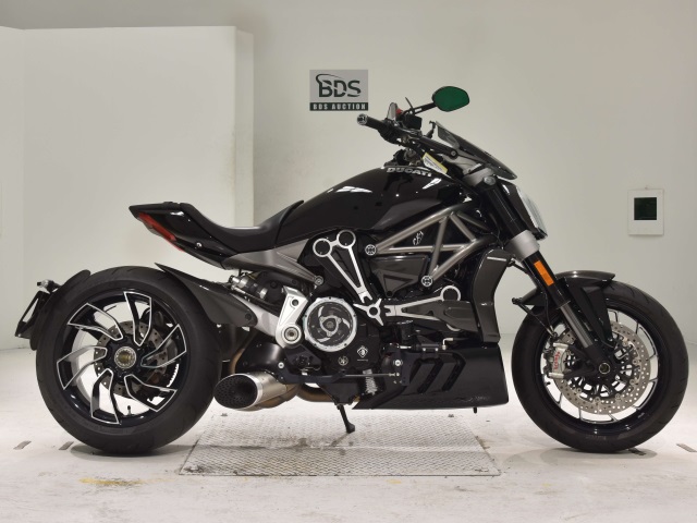 Ducati X DIAVEL S 2016