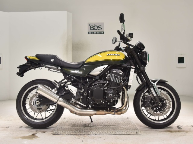Kawasaki Z900RS 2024