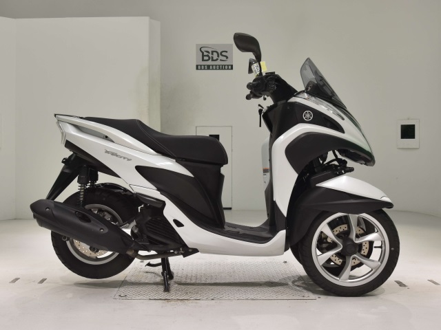 Yamaha TRICITY MW125 2015