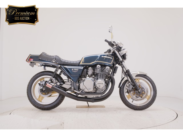 Kawasaki ZEPHYR750 2025
