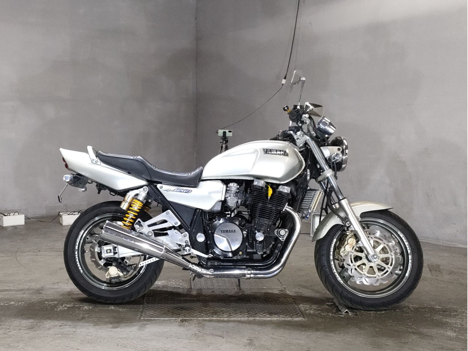 Yamaha XJR1200 1995