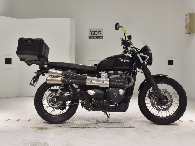 Triumph ｽﾄﾘｰﾄSCRAMBLER 2017