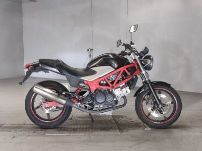 Honda VTR250 2011