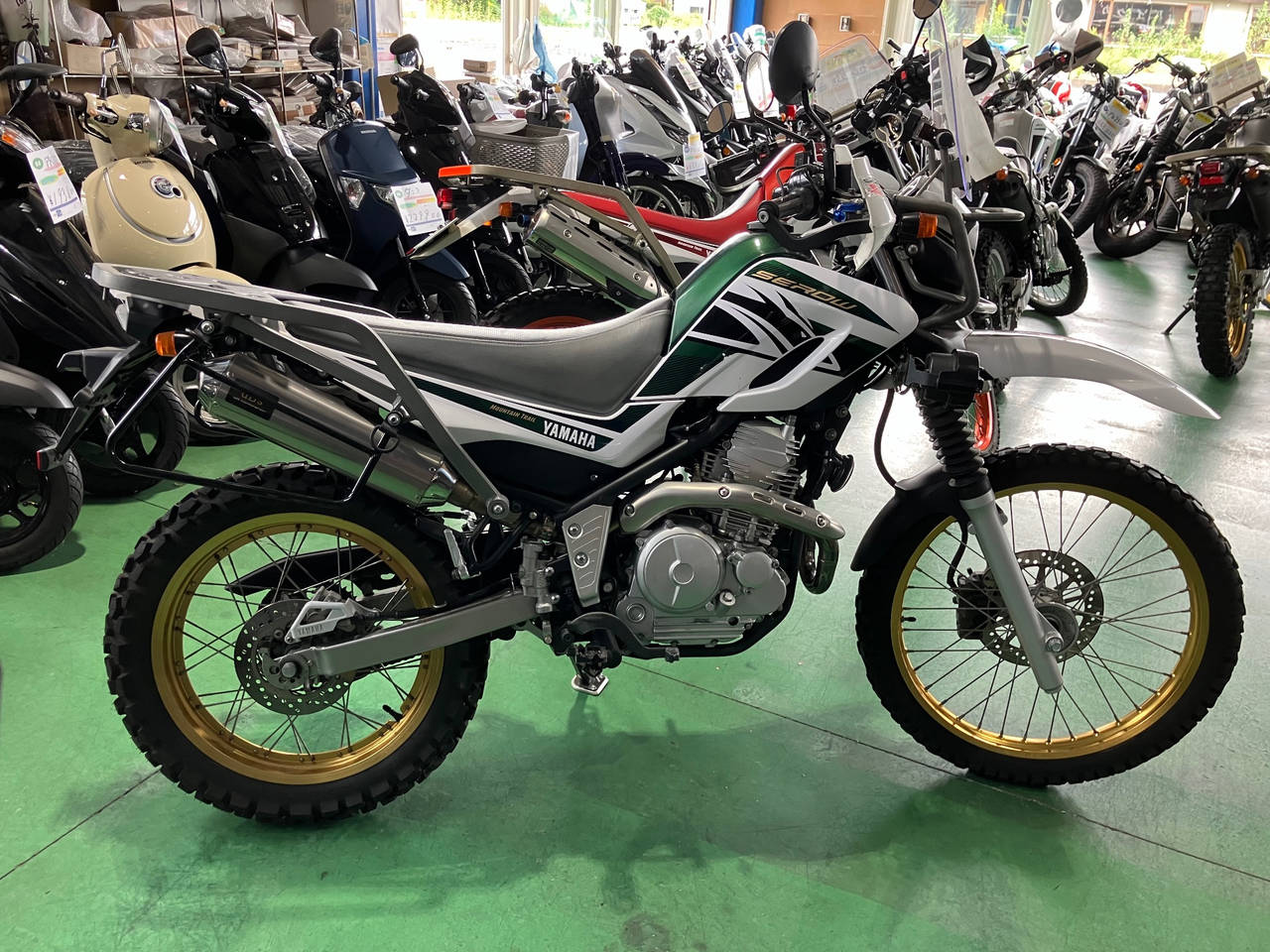 Yamaha SEROW XT250 2018
