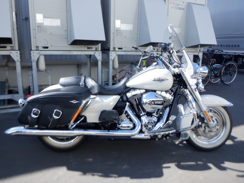 HD ROAD KING FLHR1690 2015