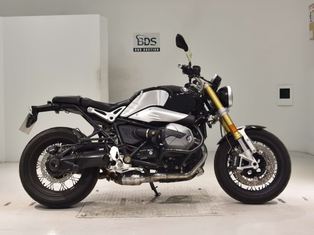 BMW R NINE T 2021