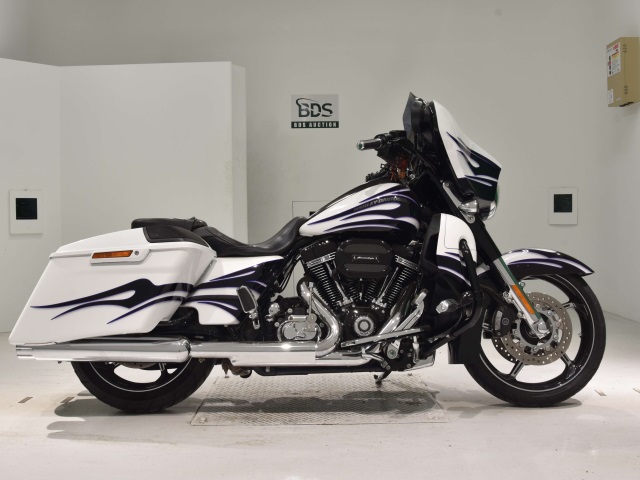 HD STREET GLIDE FLHXSE1800 2016