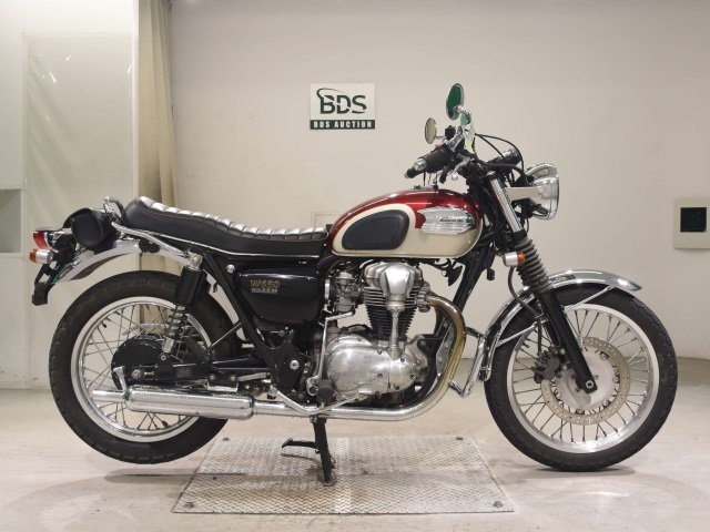 Kawasaki W650 2002