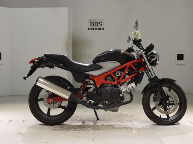 Honda VTR250 2011