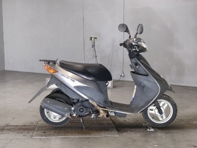 Suzuki ADDRESS V50