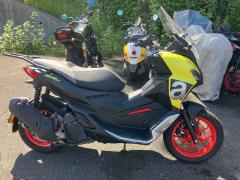 Aprilia SR GT200 2022