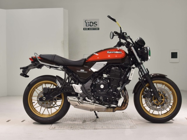 Kawasaki Z650RS 2022