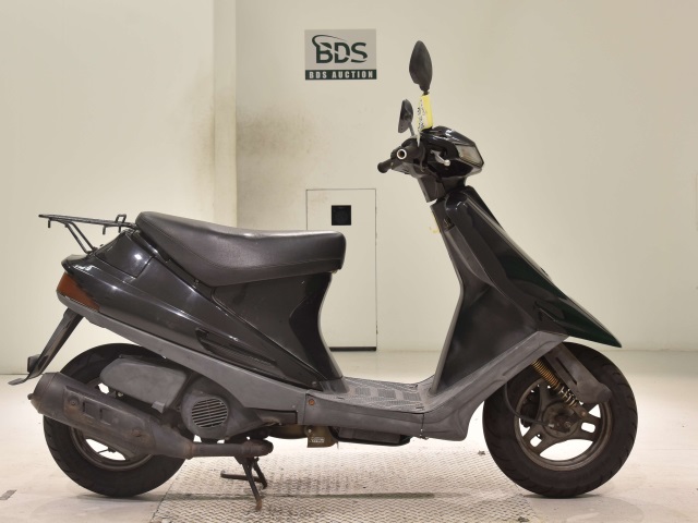 Suzuki ADDRESS V100