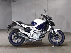 Suzuki GLADIUS SFV400 2010