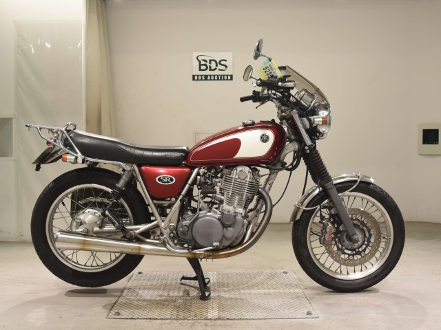 Yamaha SR400 2005