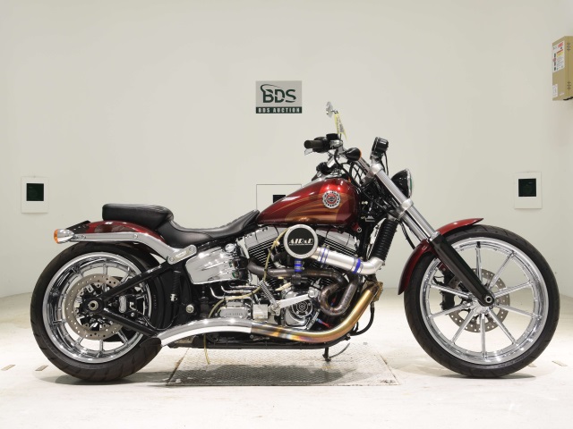 HD BREAKOUT FXSB1690 2016