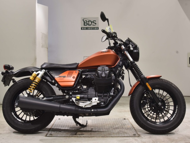 Moto Guzzi V9ﾎﾞﾊﾞｰ SPORTS 2020