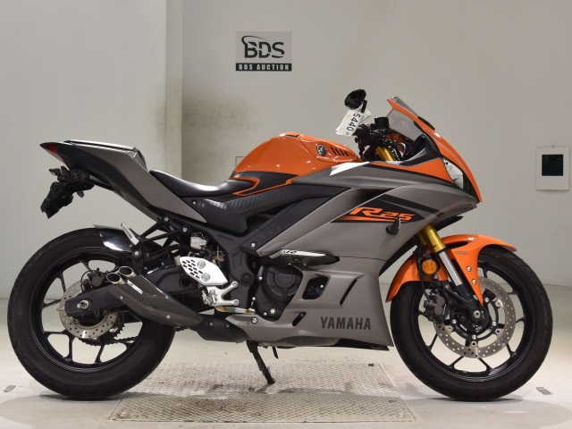 Yamaha YZF-R25A 2022