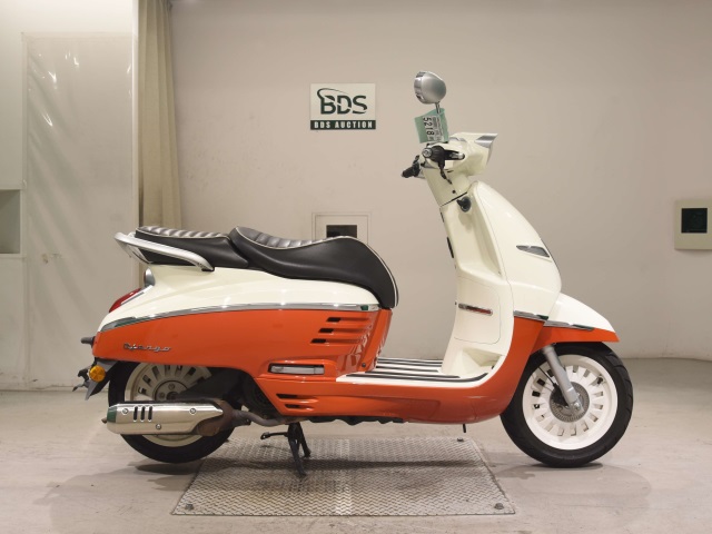 Peugeot JANGO 125A 2019