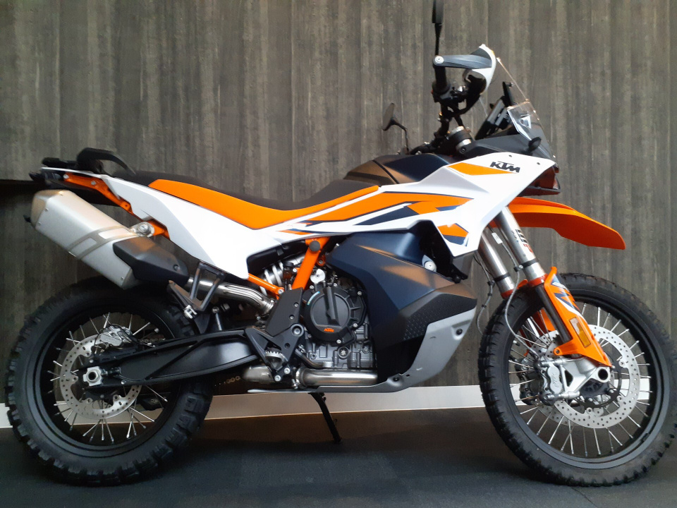 KTM 890 ADVENTURE R 2024