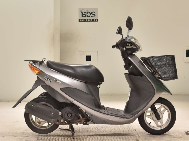 Suzuki ADDRESS V50