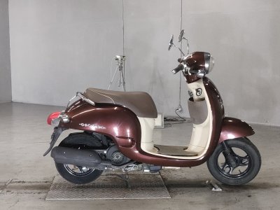 Honda GIORNO 2011